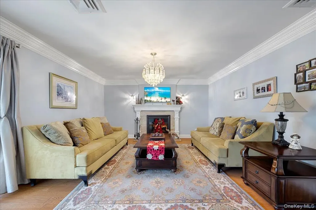 8 Marietta Drive Westbury NY 11590