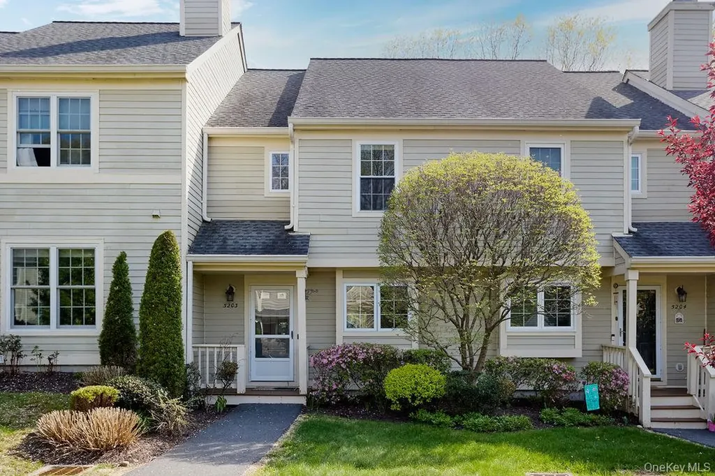 5203 Applewood Circle Carmel NY 10512