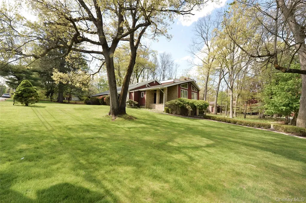 24 Highview Road Monsey NY 10952
