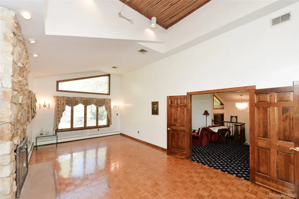 24 Highview Road Monsey NY 10952