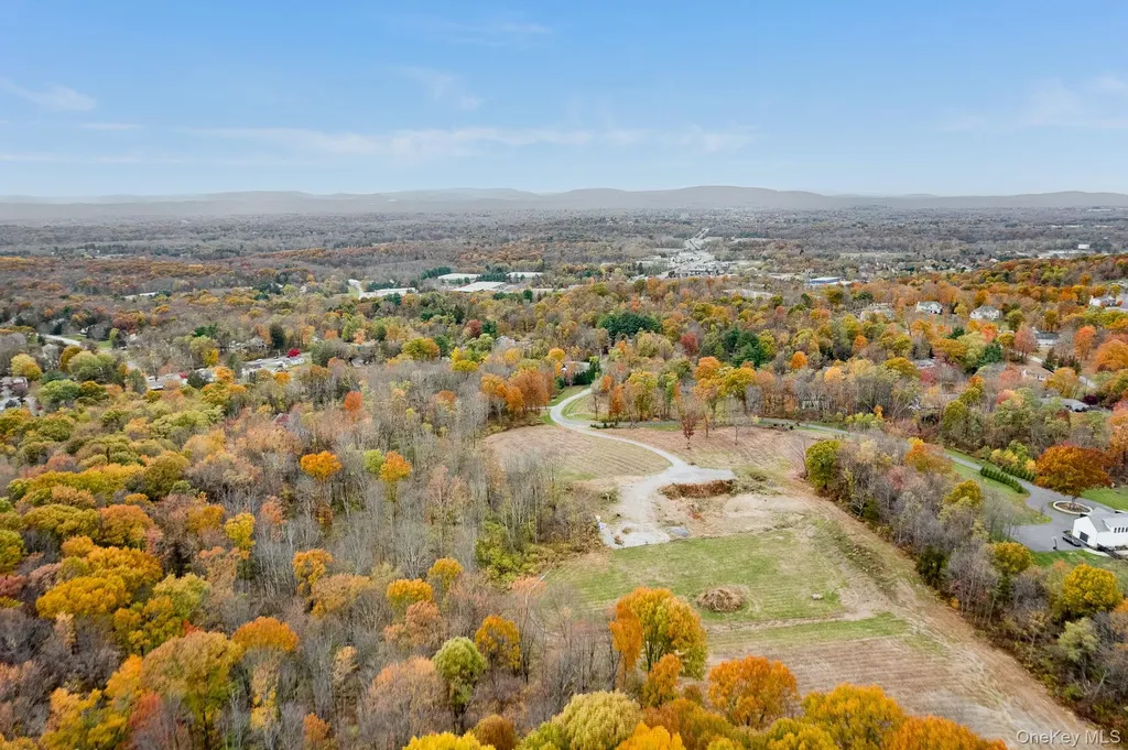 24 Villa Lane Poughkeepsie NY 12603