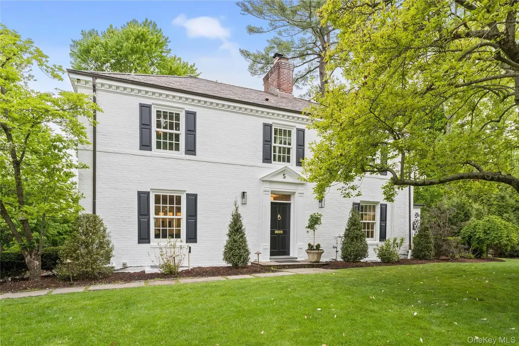 5 Harcourt Road Scarsdale NY 10583