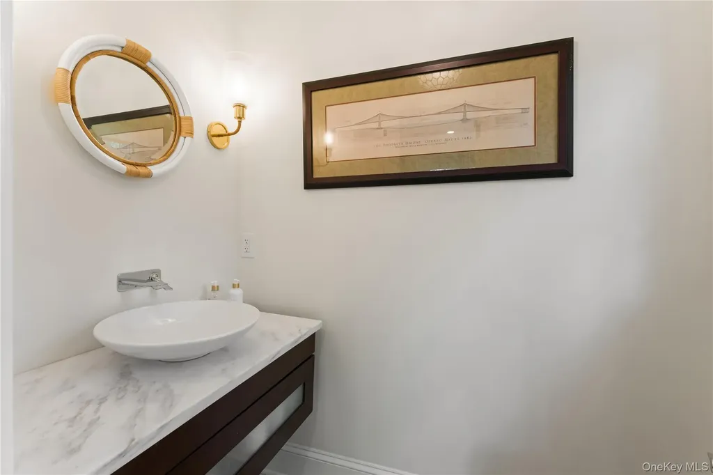 5 Harcourt Road Scarsdale NY 10583