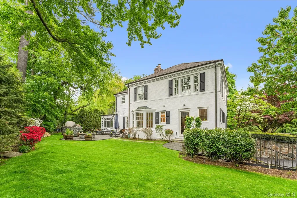 5 Harcourt Road Scarsdale NY 10583