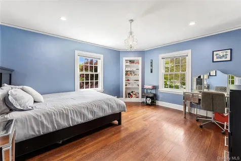 5 Harcourt Road Scarsdale NY 10583