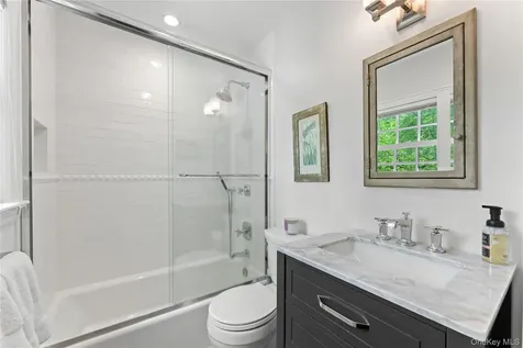 5 Harcourt Road Scarsdale NY 10583