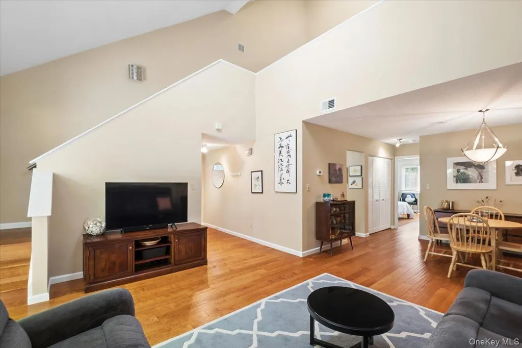 4205 Finch Court Peekskill NY 10566