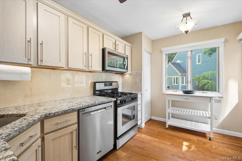 4205 Finch Court Peekskill NY 10566