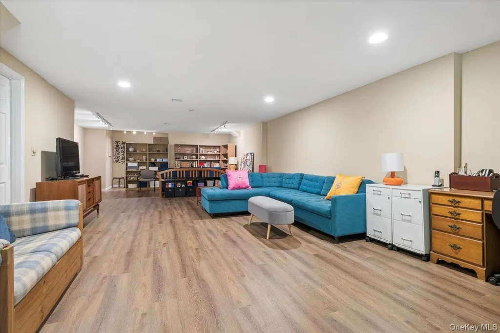 4205 Finch Court Peekskill NY 10566