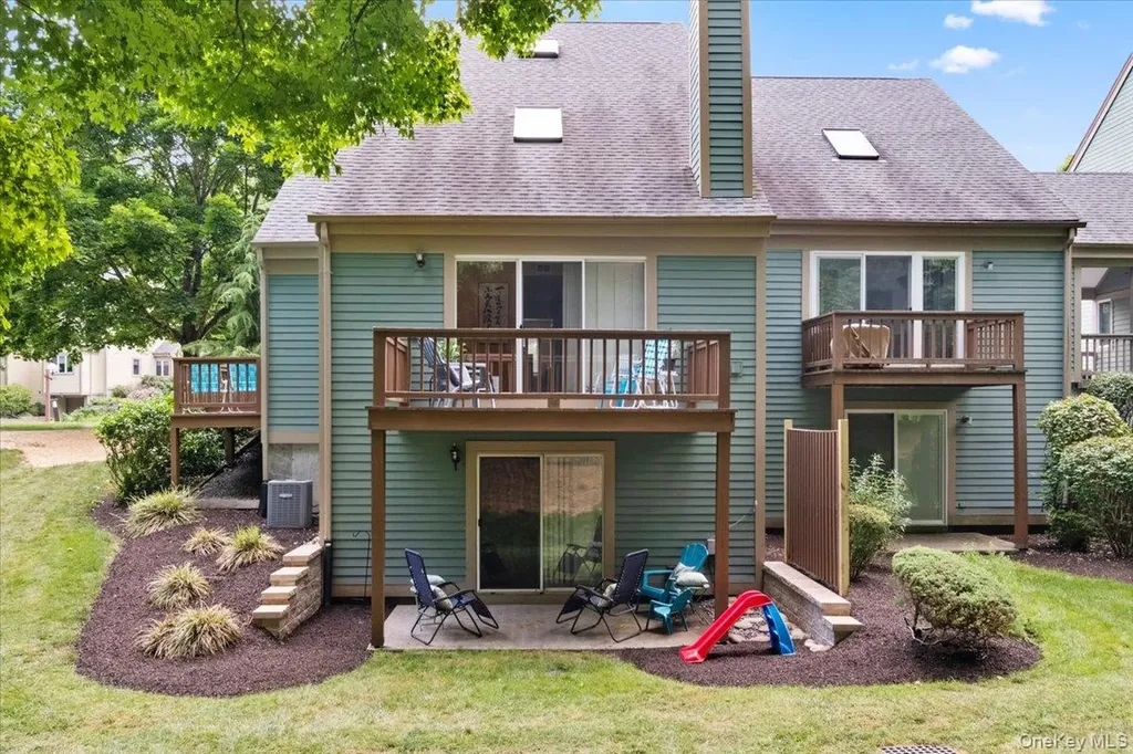 4205 Finch Court Peekskill NY 10566