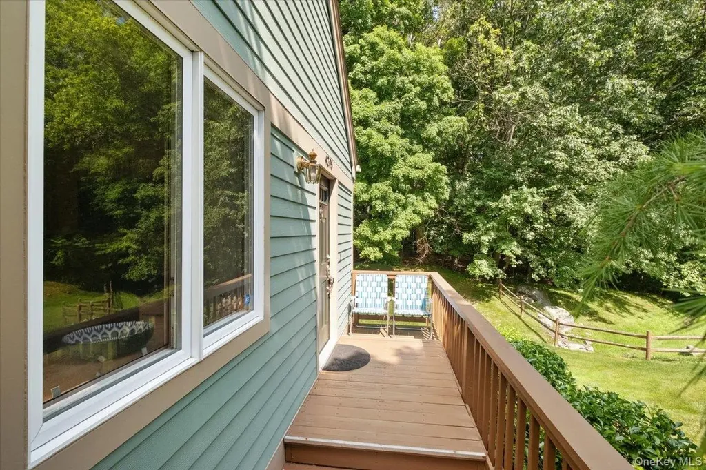 4205 Finch Court Peekskill NY 10566