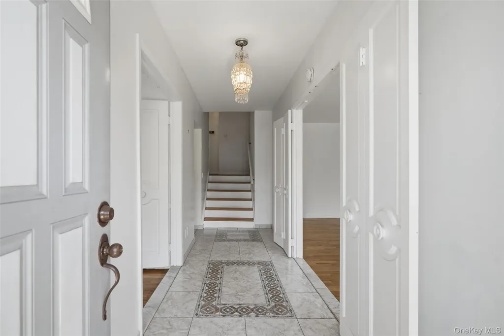 36 Frederick Lane Scarsdale NY 10583