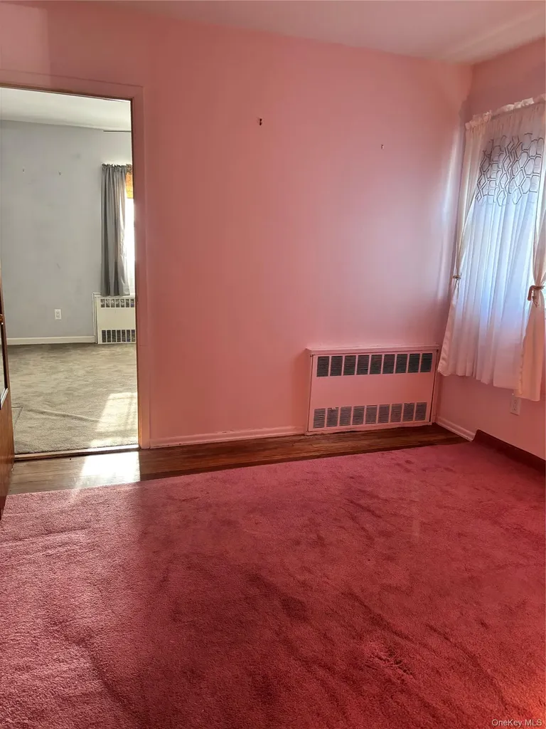 245 Garden Street Westbury NY 11590