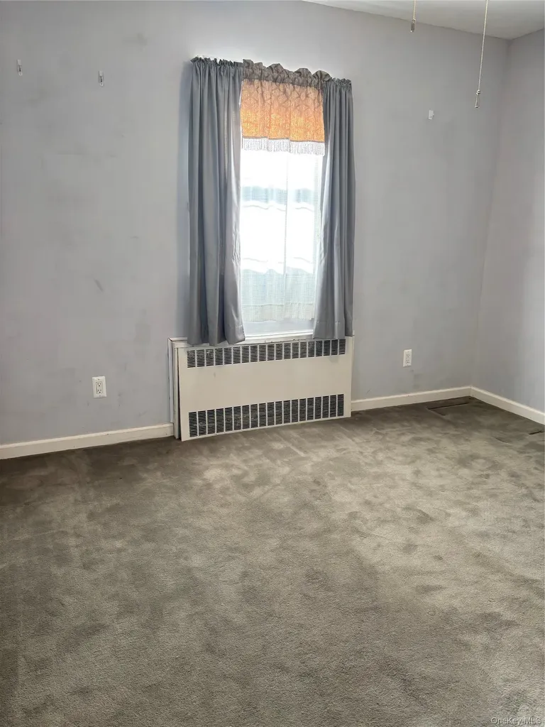 245 Garden Street Westbury NY 11590