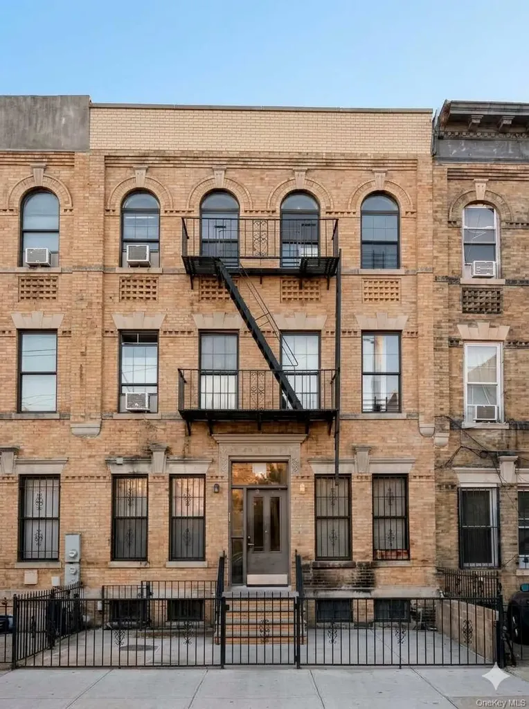 413 New Jersey Avenue Brooklyn NY 11207