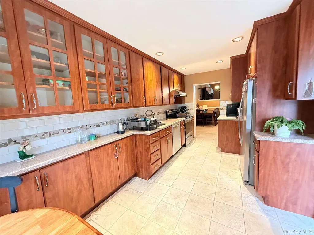 21 Manors Drive Jericho NY 11753