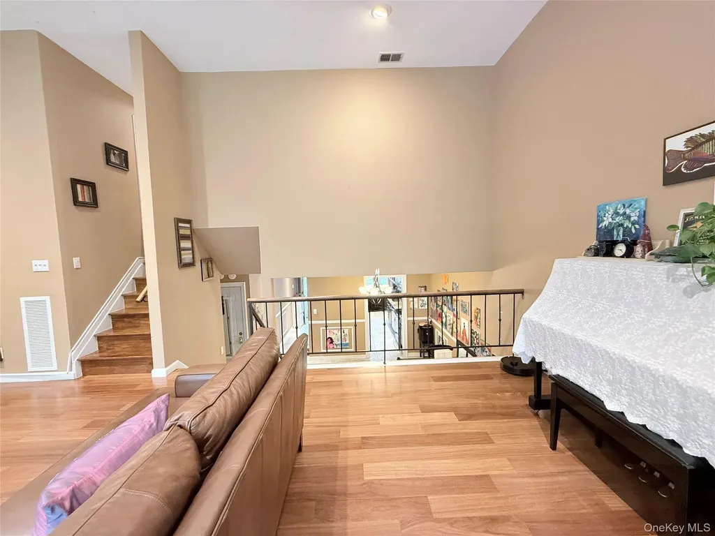 21 Manors Drive Jericho NY 11753