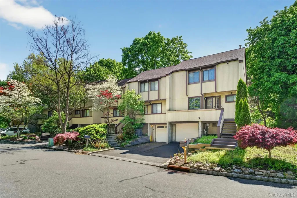 11 Rockledge Drive Suffern NY 10901