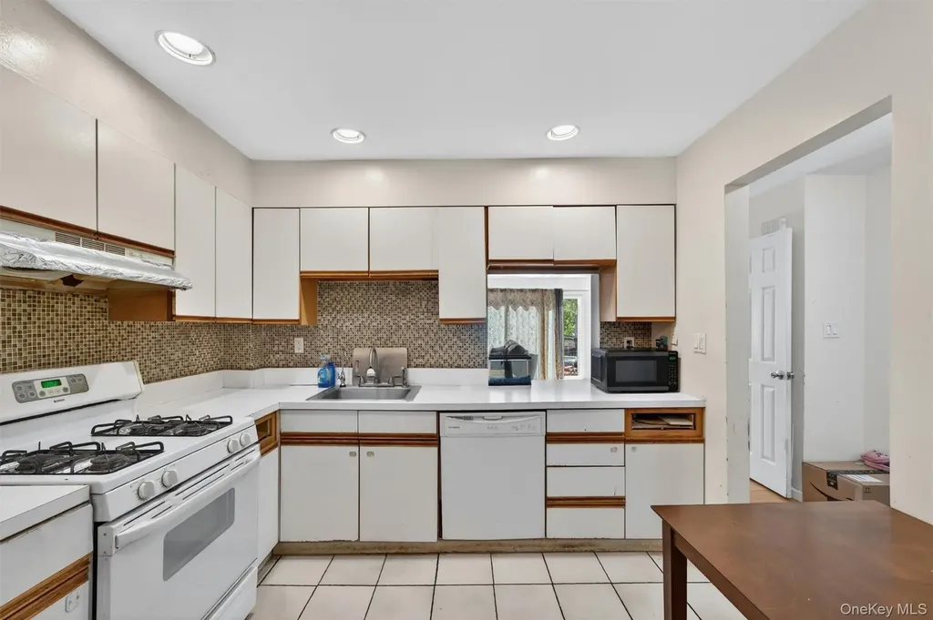 11 Rockledge Drive Suffern NY 10901