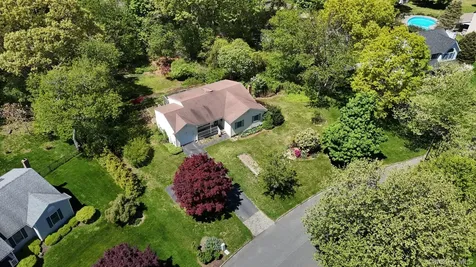 63 Crystal Drive Aquebogue NY 11931