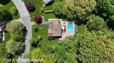 63 Crystal Drive Aquebogue NY 11931