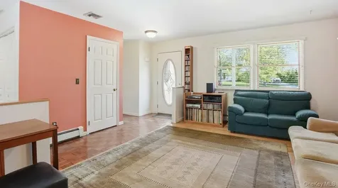 63 Crystal Drive Aquebogue NY 11931