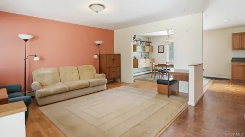 63 Crystal Drive Aquebogue NY 11931