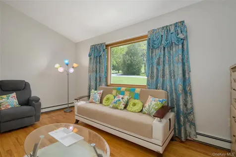68 Brill Lane Poughquag NY 12570