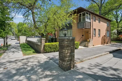 4534 Henry Hudson Parkway Bronx NY 10471