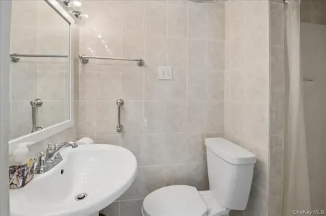 4534 Henry Hudson Parkway Bronx NY 10471