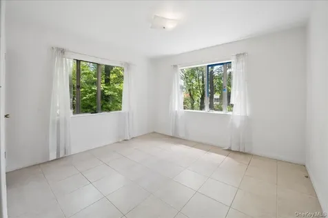 4534 Henry Hudson Parkway Bronx NY 10471