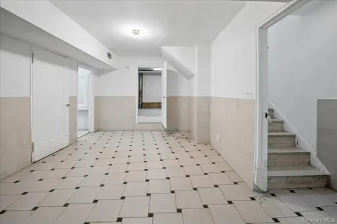 4534 Henry Hudson Parkway Bronx NY 10471