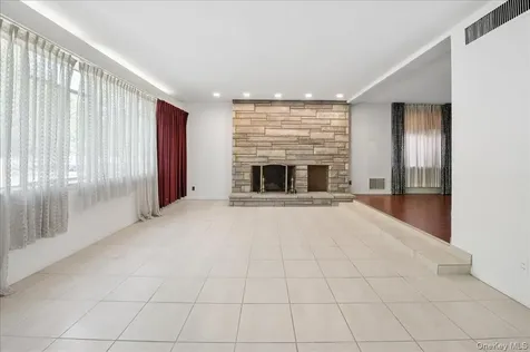 4534 Henry Hudson Parkway Bronx NY 10471