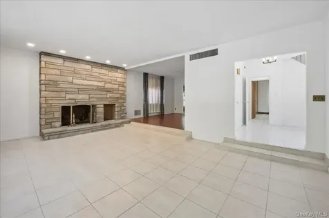 4534 Henry Hudson Parkway Bronx NY 10471
