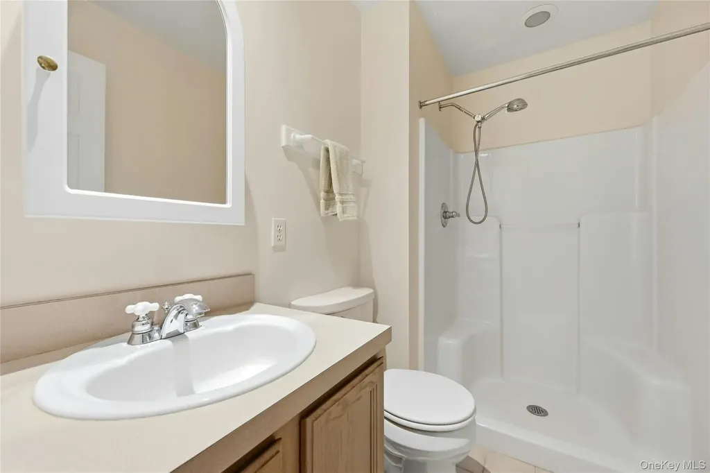 1565 Calebs Way Greenport NY 11944