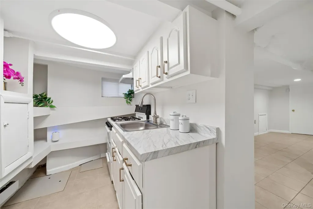 119-32 27th Avenue Flushing NY 11354