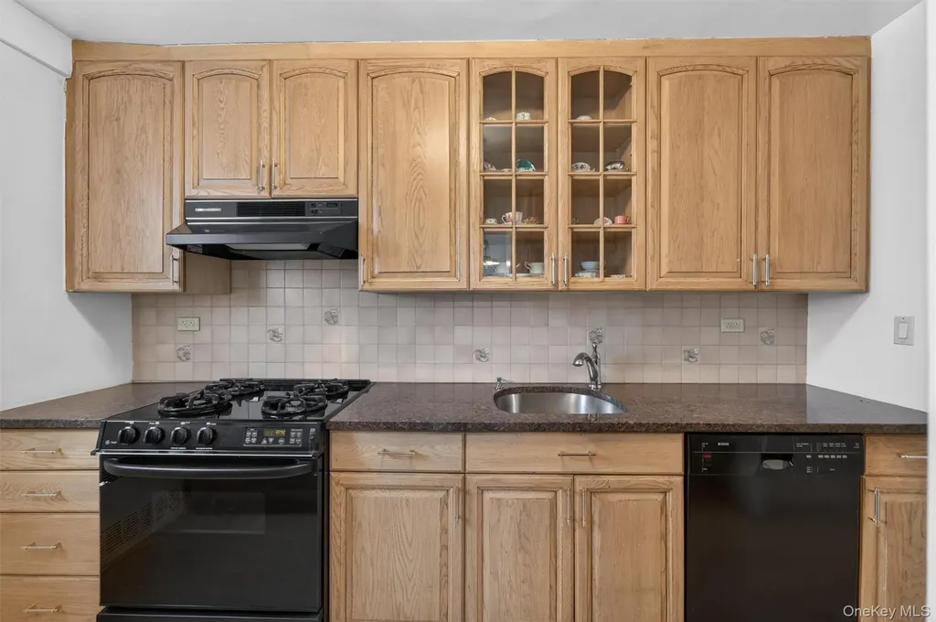 5700 Arlington Avenue Bronx NY 10471