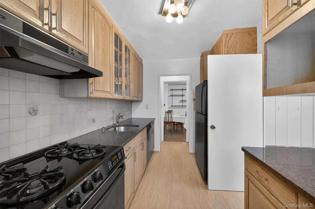 5700 Arlington Avenue Bronx NY 10471