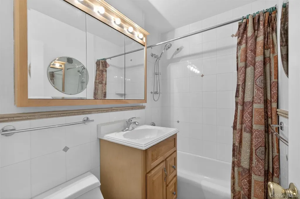 5700 Arlington Avenue Bronx NY 10471