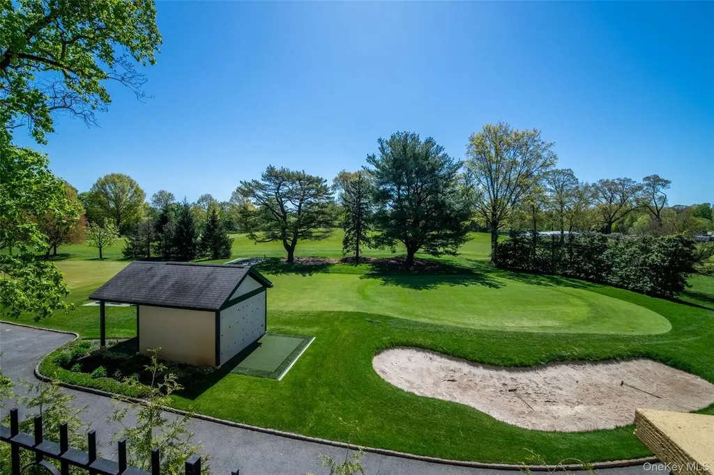 4784 Boston Post Road Pelham NY 10803