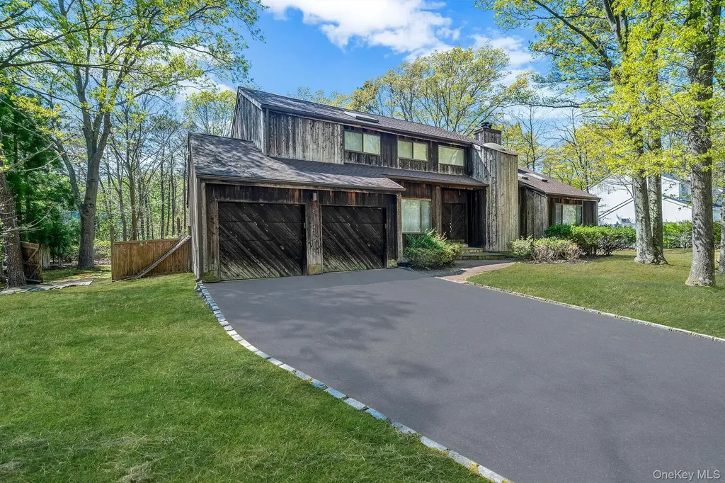 10 Lily Drive South Setauket NY 11720