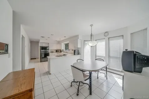 10 Lily Drive South Setauket NY 11720