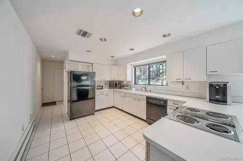 10 Lily Drive South Setauket NY 11720