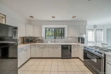 10 Lily Drive South Setauket NY 11720
