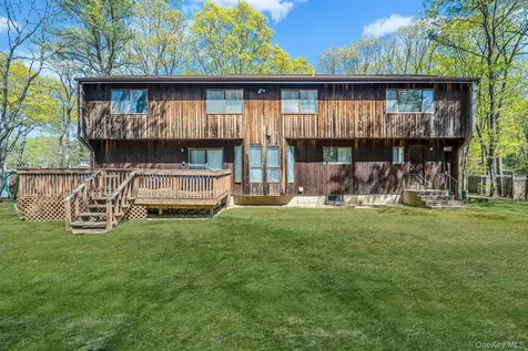 10 Lily Drive South Setauket NY 11720