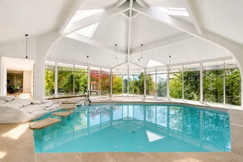 380 Cross River Road Katonah NY 10536