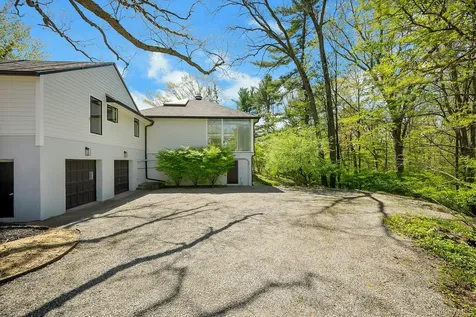 380 Cross River Road Katonah NY 10536