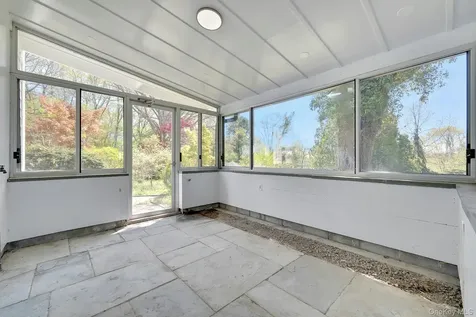 380 Cross River Road Katonah NY 10536