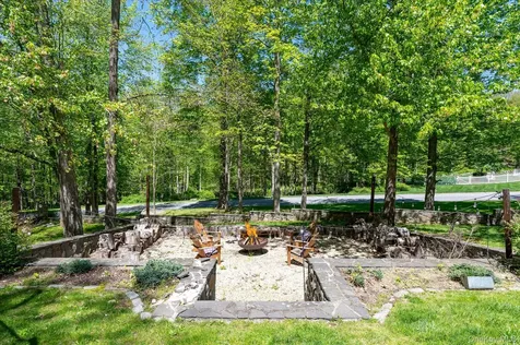 1 Woolen Court North Salem NY 10560