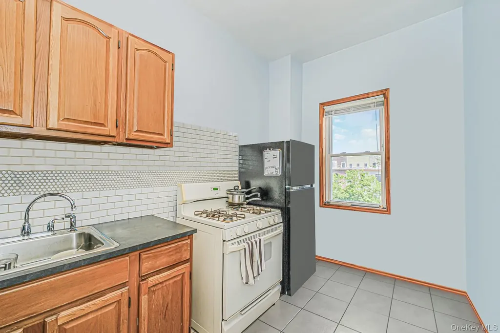 260 Covert Street Brooklyn NY 11207
